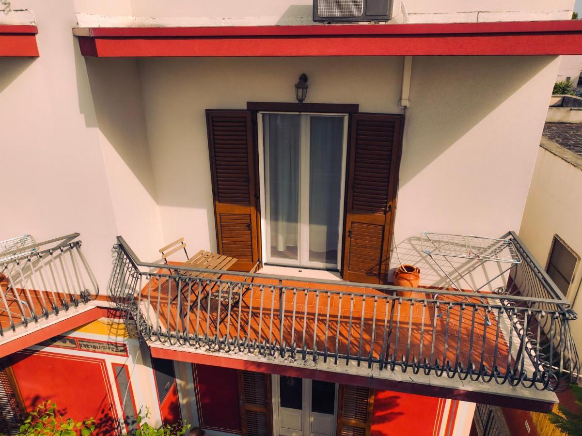 B&B De Angelis 吉诺萨滨海 外观 照片
